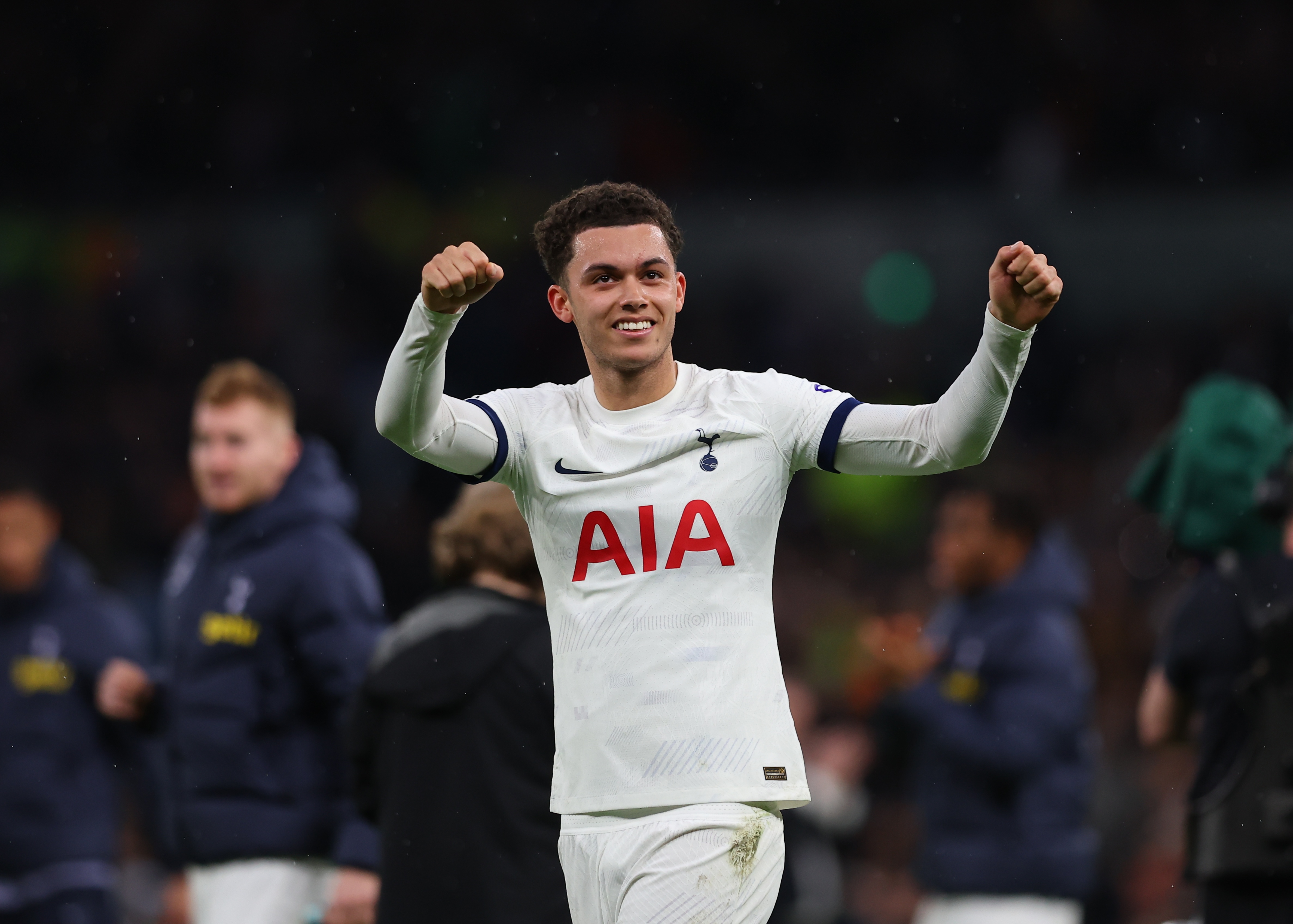 开云官网-布伦南-约翰逊主场首秀表现亮眼 坦言巴黎进攻无解虽败犹荣