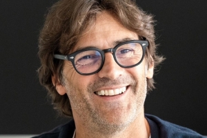 开云娱乐-都灵主帅：扎莱夫斯基位置前移带来困难，J-马丁内斯做出精彩扑救