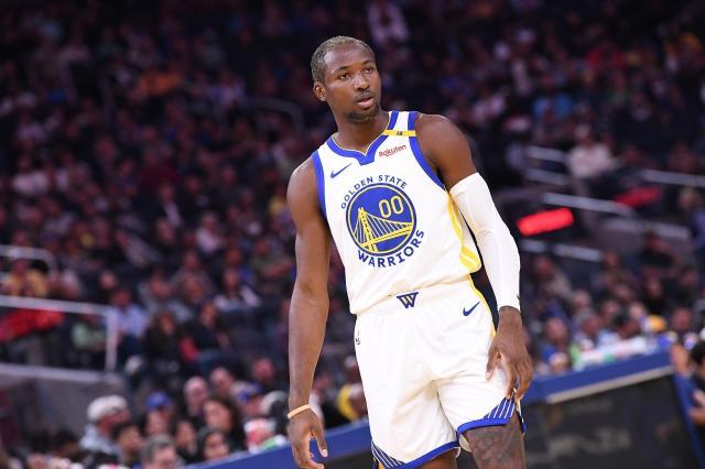 kaiyun-赛前被短信告知失去首发位置 库明加表现终迎回暖