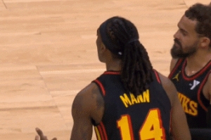 豪放派曼恩to裁判：食我大吧碧池，随后领第2T被驱逐出场