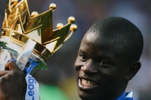 开云-切尔西官方祝坎特34岁生日快乐，球员效力蓝军7年斩获6冠