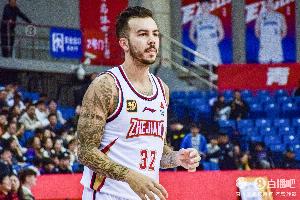 场均27.1分6.2板7.9助！浙江外援约克当选CBA3月最佳国际球员