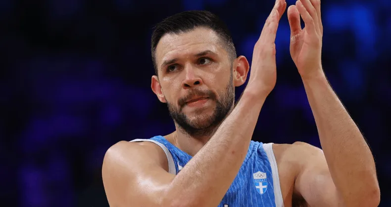 开云娱乐-帕帕尼古拉乌：我们还没取得任何成就，会为了梦想全力以赴