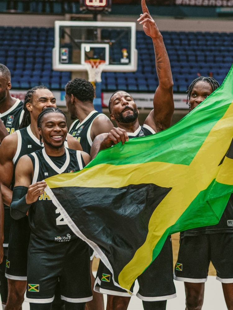 两场场均23分！鲍威尔：很荣幸代表家乡牙买加出战！